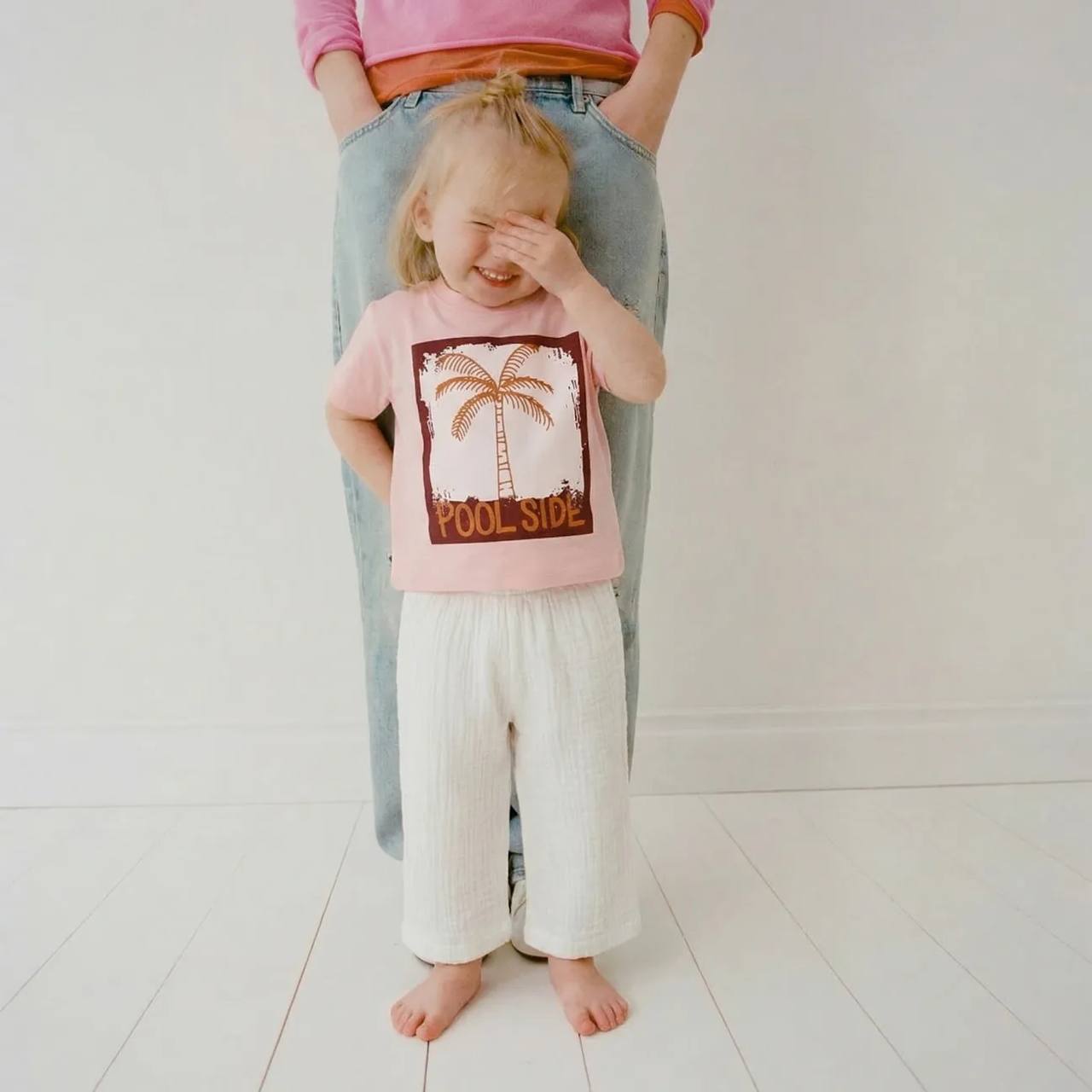 Kompletic sa oversize majicom i muslin pantalicama