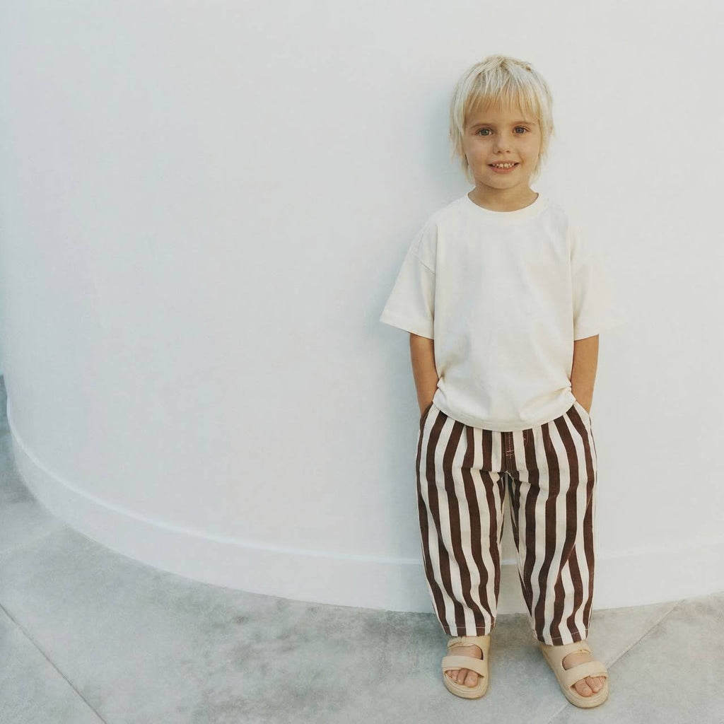 Kompletic s pantalonama i oversize majicom