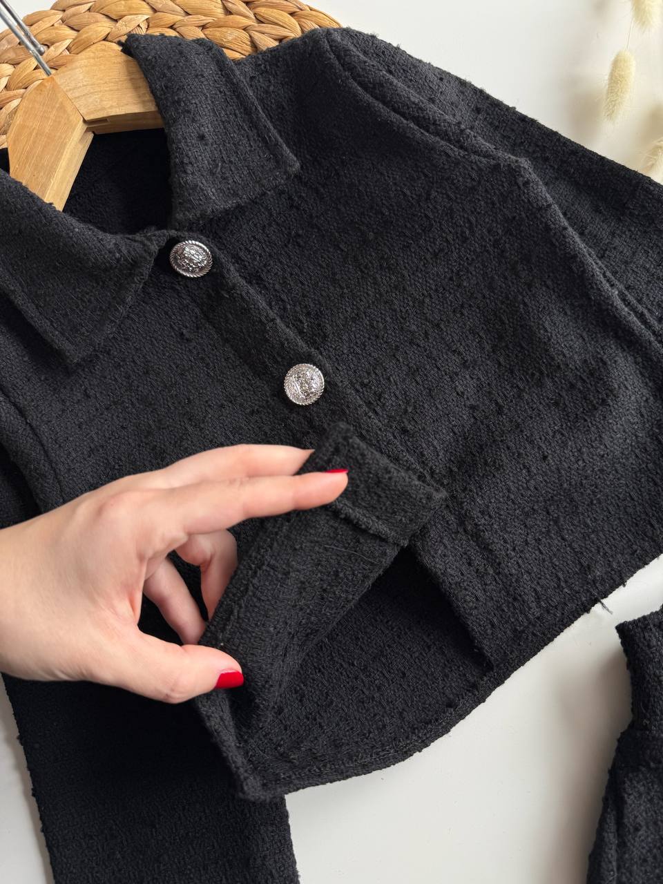 Elegantni kompletic suknja i košulja