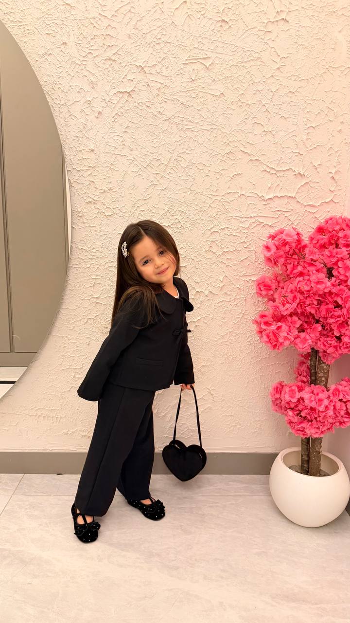 Kompletic iz dva dela