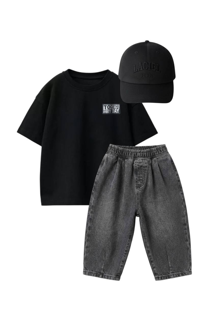 Kompletic sa pantalonama i oversize majicom